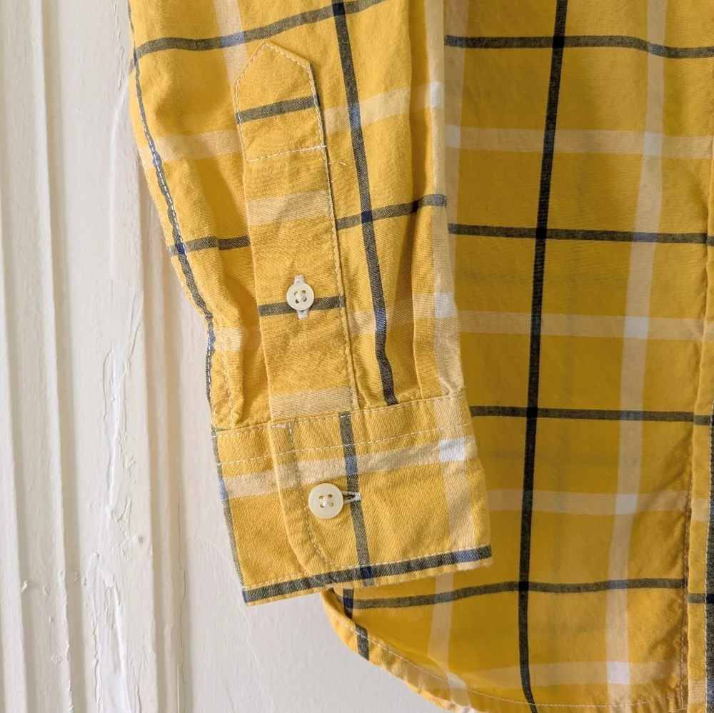 4/$25 Gap Yellow Plaid Button Down Shirt